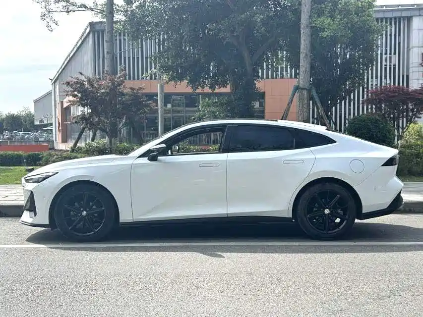 Changan UNI-V 2022