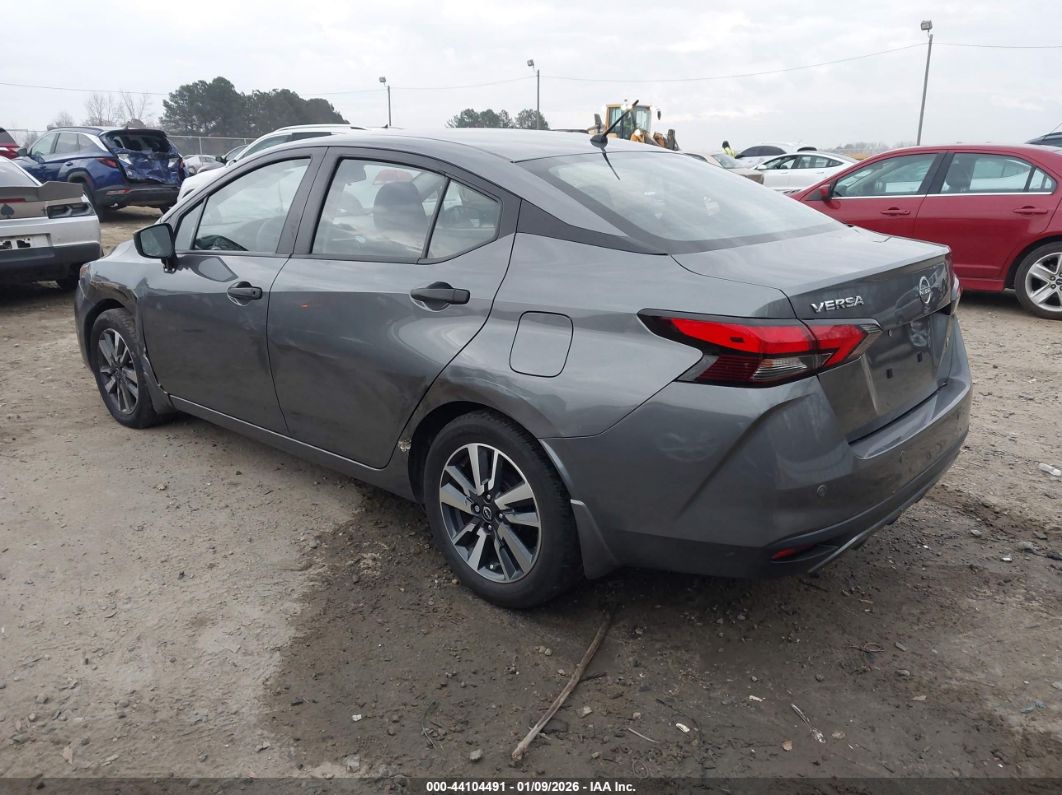 Nissan Versa 2024