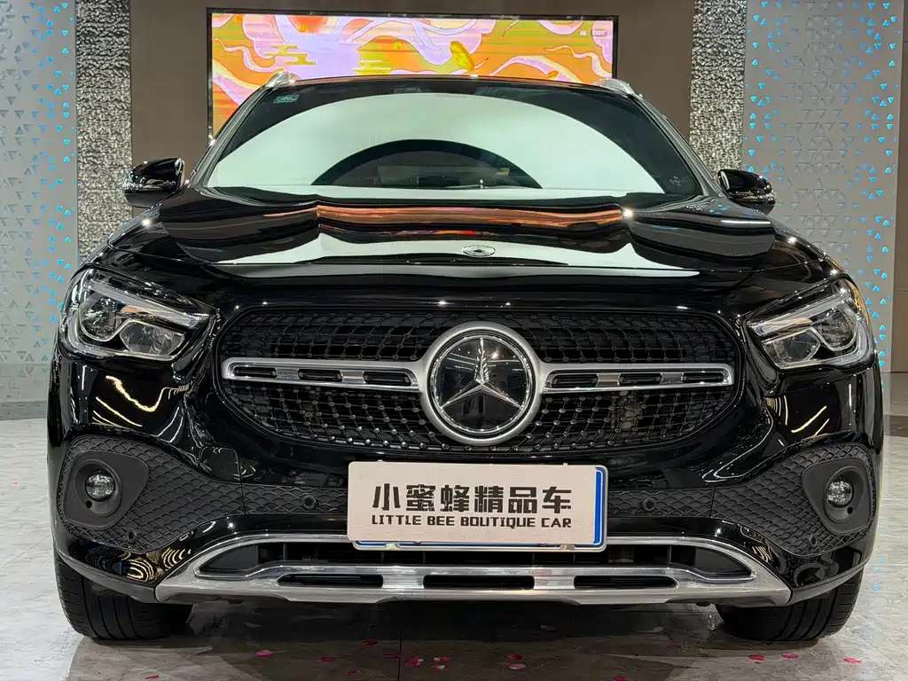 Mercedes-Benz GLA 2021