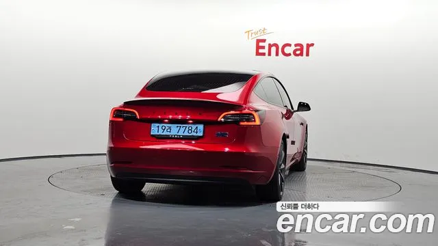 Tesla Model 3 2020