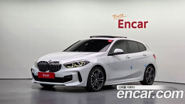 BMW 1 серии 2022