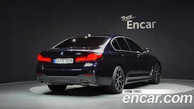 BMW 5 серии 2023