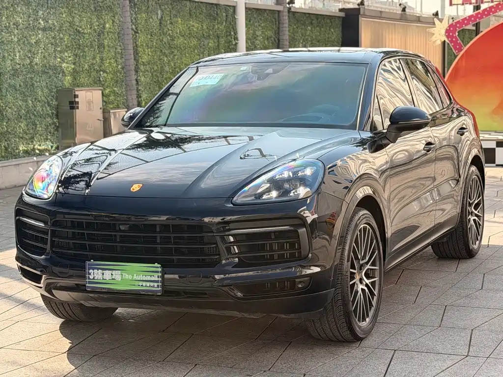 Porsche Cayenne 2021