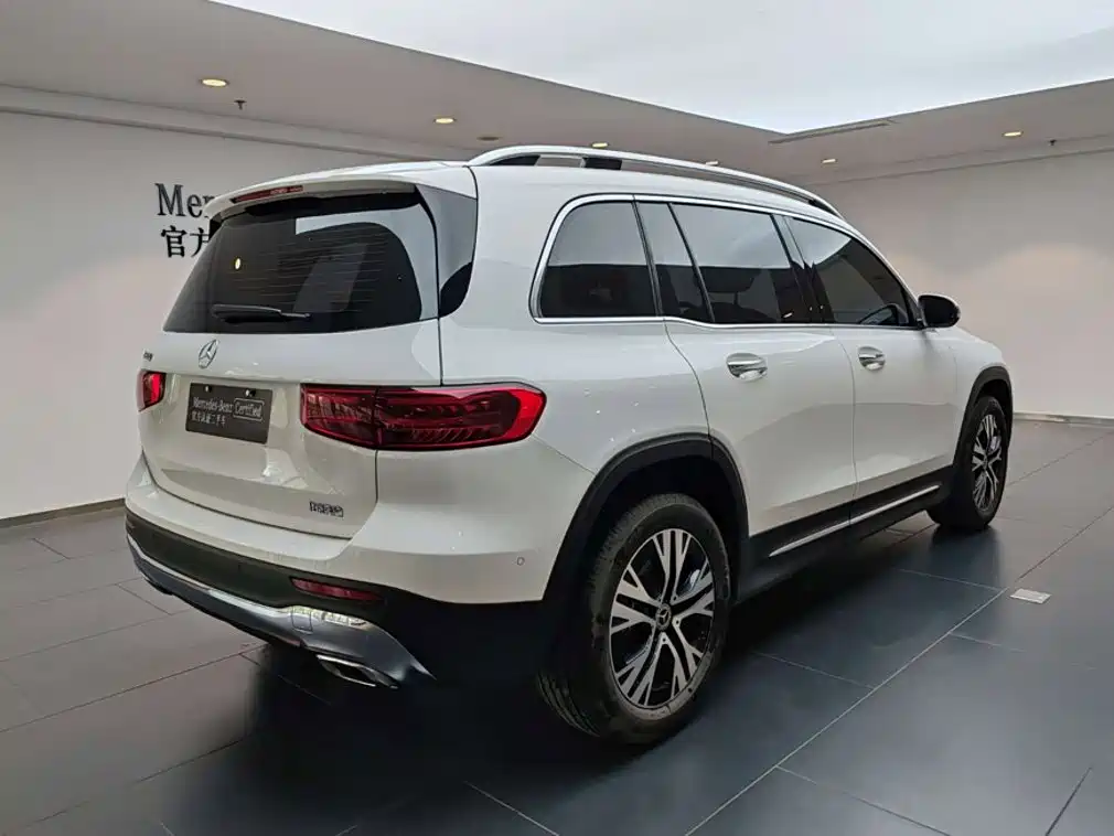 Mercedes-Benz GLB 2024
