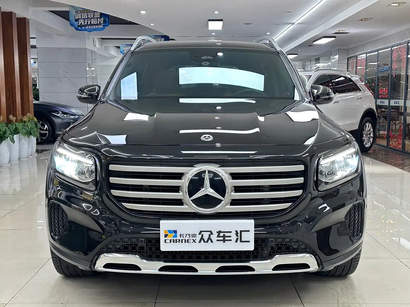 Mercedes-Benz GLB 2024