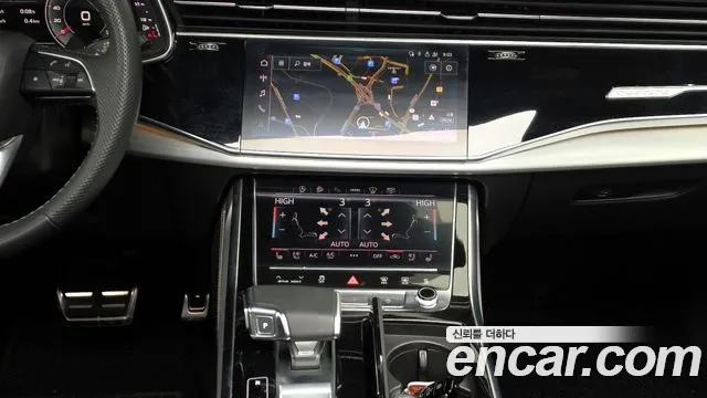 Audi Q8 2021