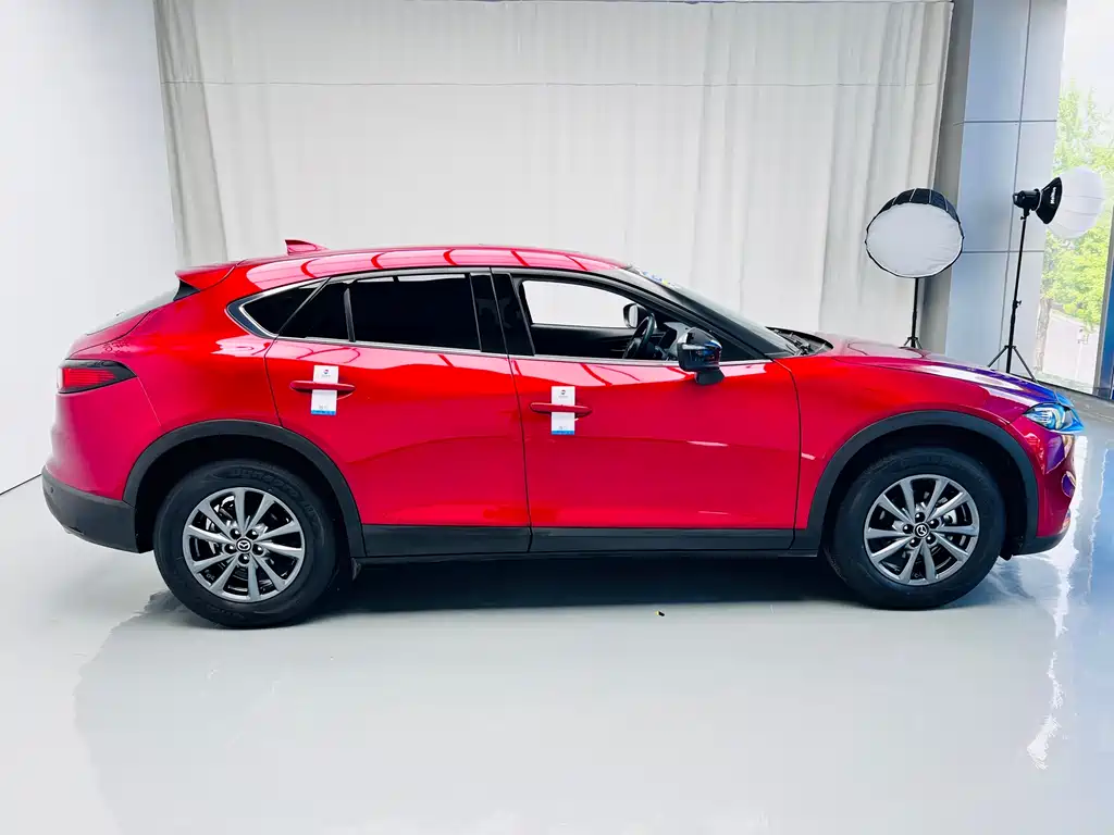 Mazda CX-4 2023