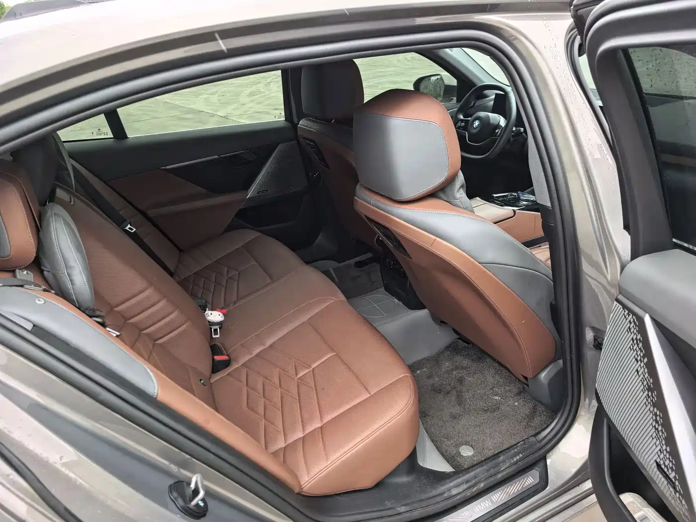 BMW i5 2024
