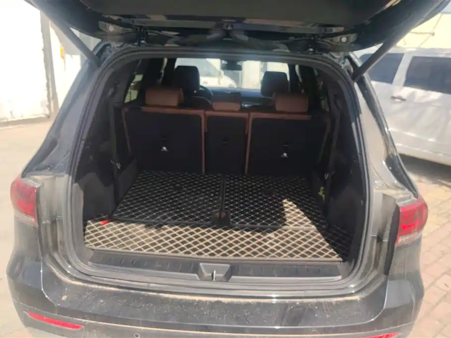 Mercedes-Benz GLB 2023