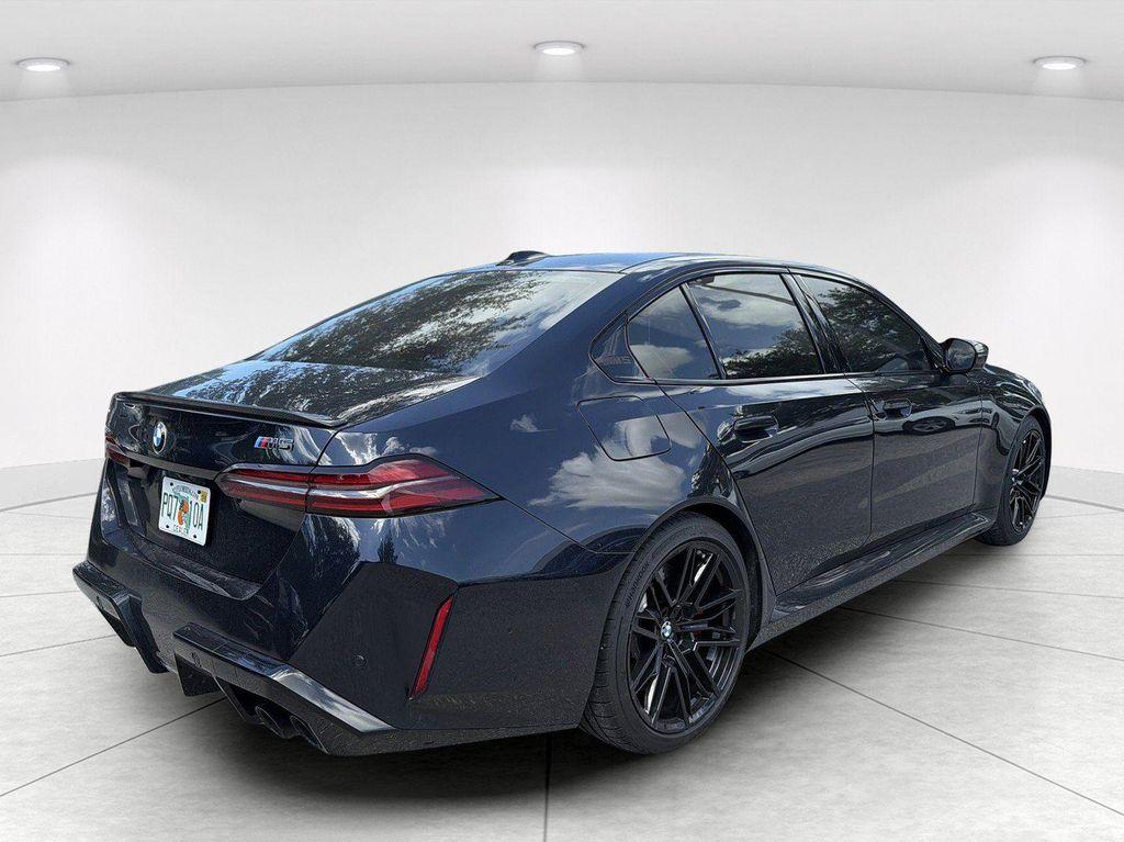 BMW M5 2025