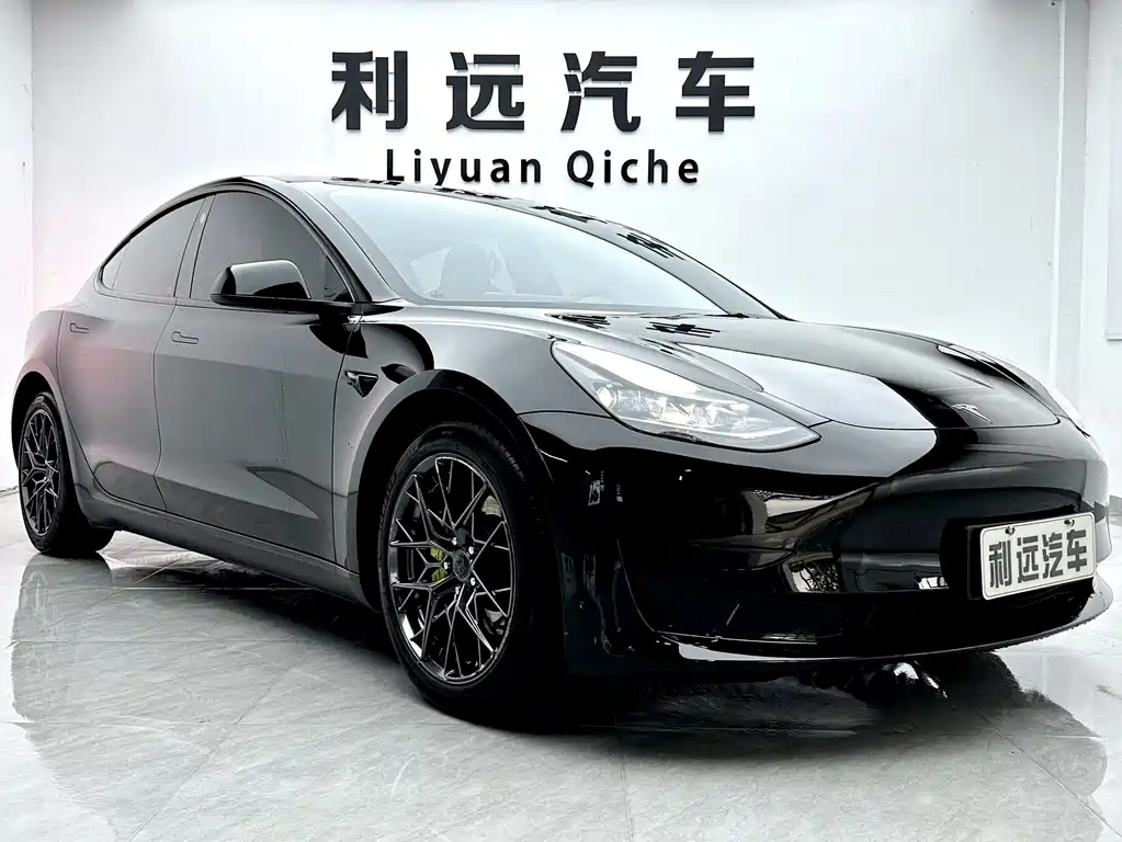 Tesla Model 3 2023
