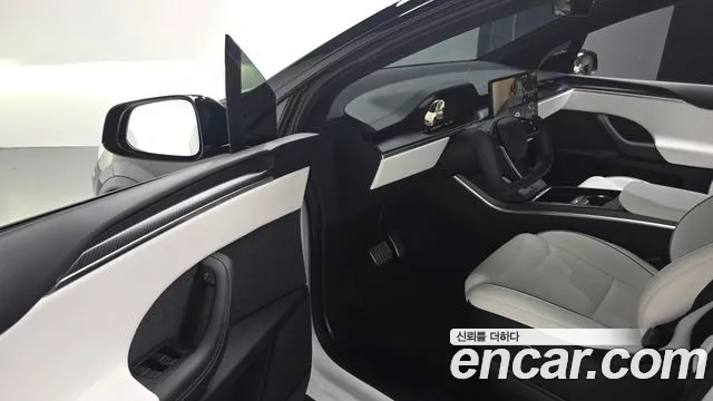 Tesla Model X 2023