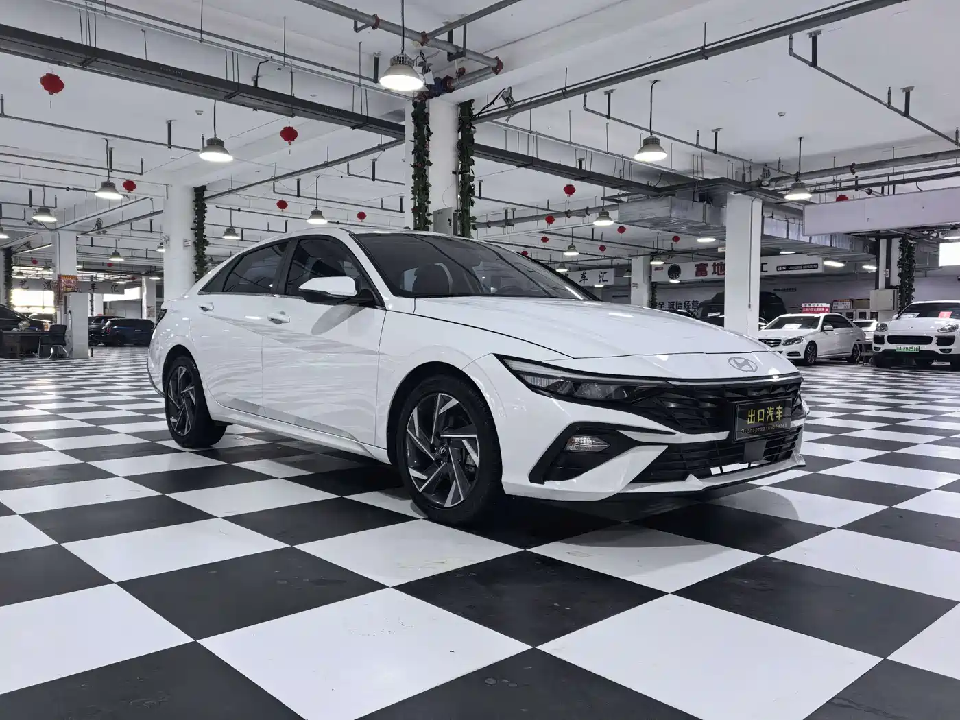 Hyundai Elantra 2023