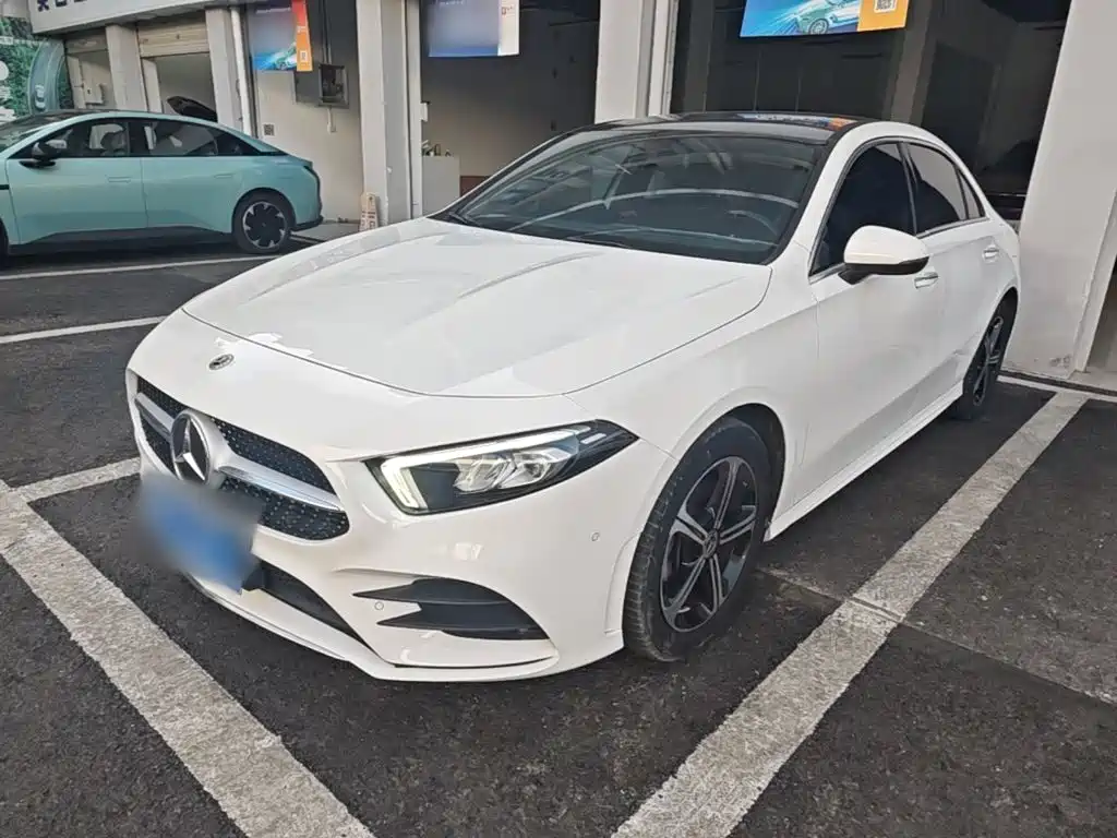 Mercedes-Benz A-Класс 2022