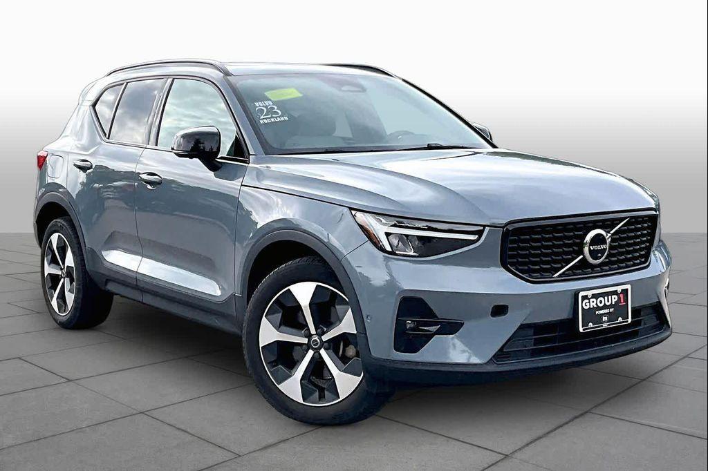 Volvo XC40 2023