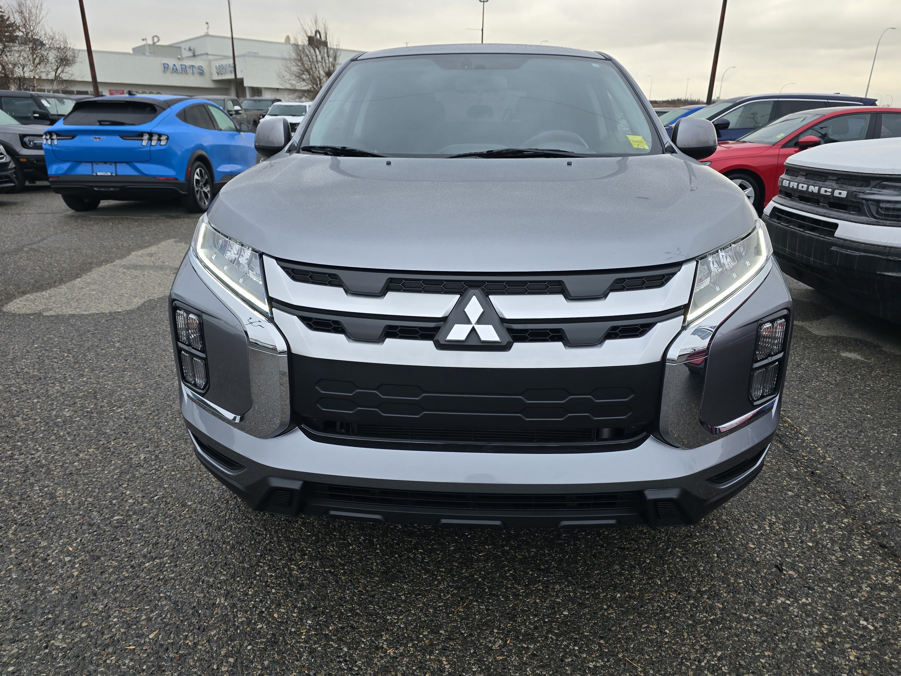Mitsubishi RVR 2023