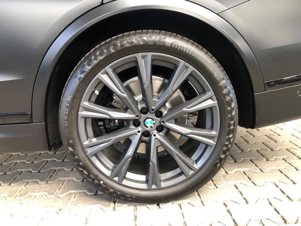 BMW X7 2022
