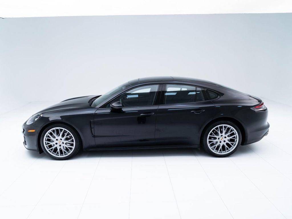 Porsche Panamera 2022