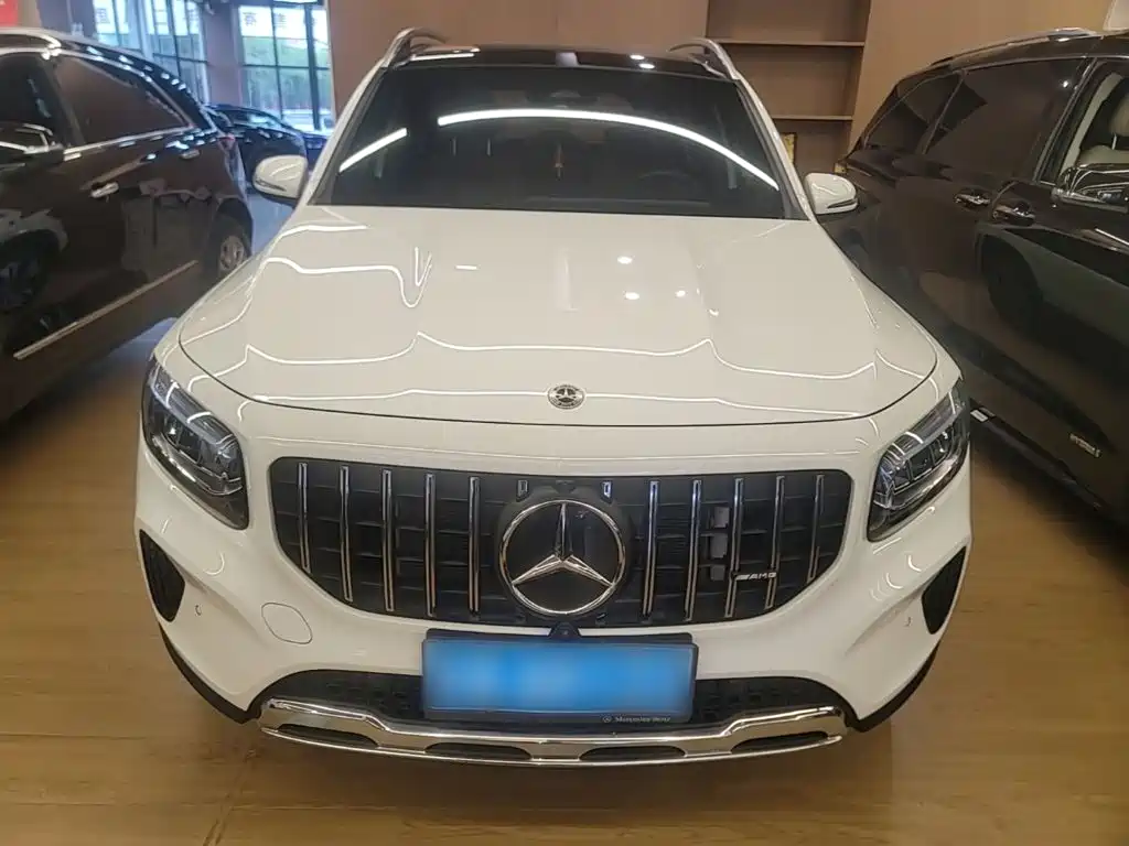 Mercedes-Benz GLB 2023