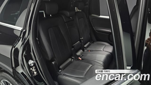 Mercedes-Benz GLB 2021