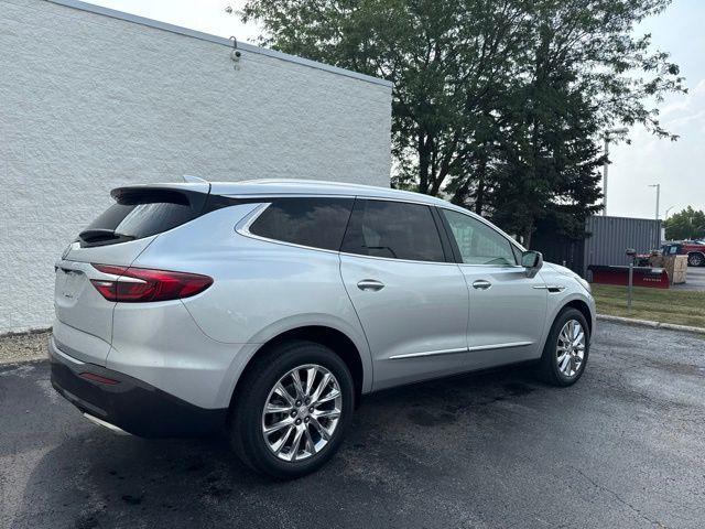 Buick Enclave 2021