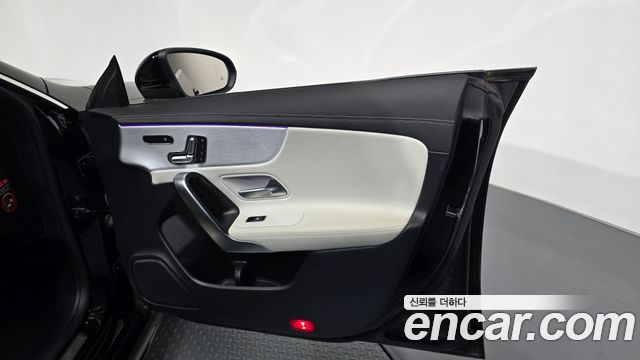 Mercedes-Benz CLA 2021