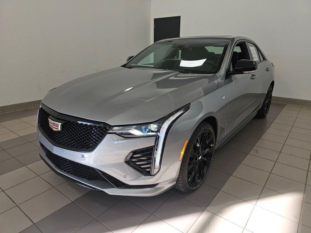 Cadillac CT4 2026
