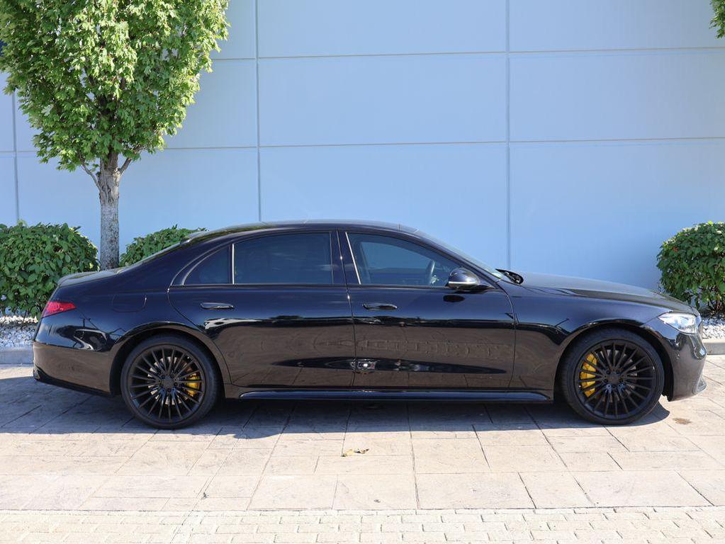 Mercedes-Benz S-Класс 2022