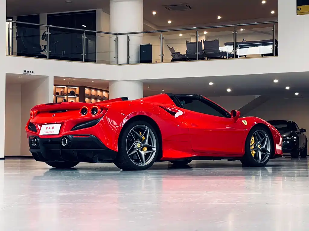 Ferrari F8 2023
