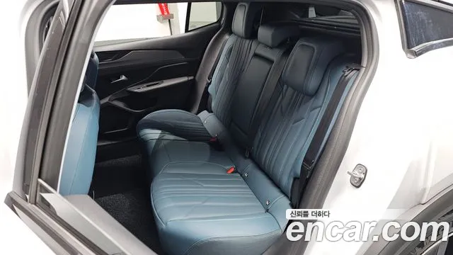 Peugeot 408 2024