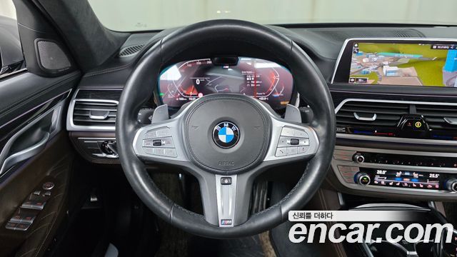 BMW 7 серии 2021