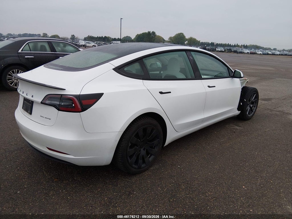 Tesla Model 3 2022