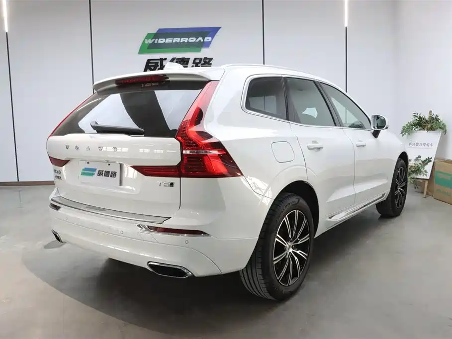 Volvo XC60 2021