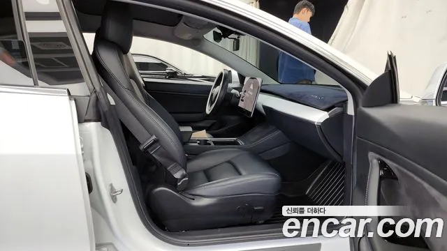 Tesla Model 3 2020