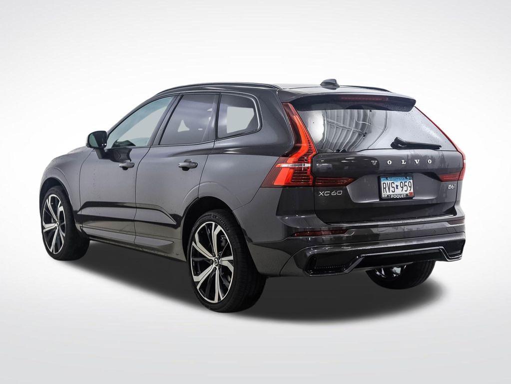 Volvo XC60 2022