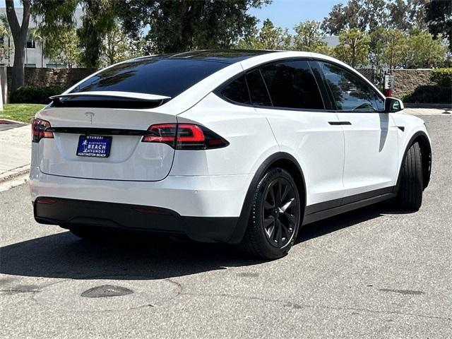 Tesla Model X 2022