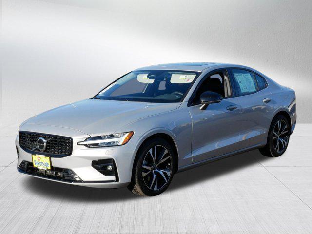 Volvo S60 2025