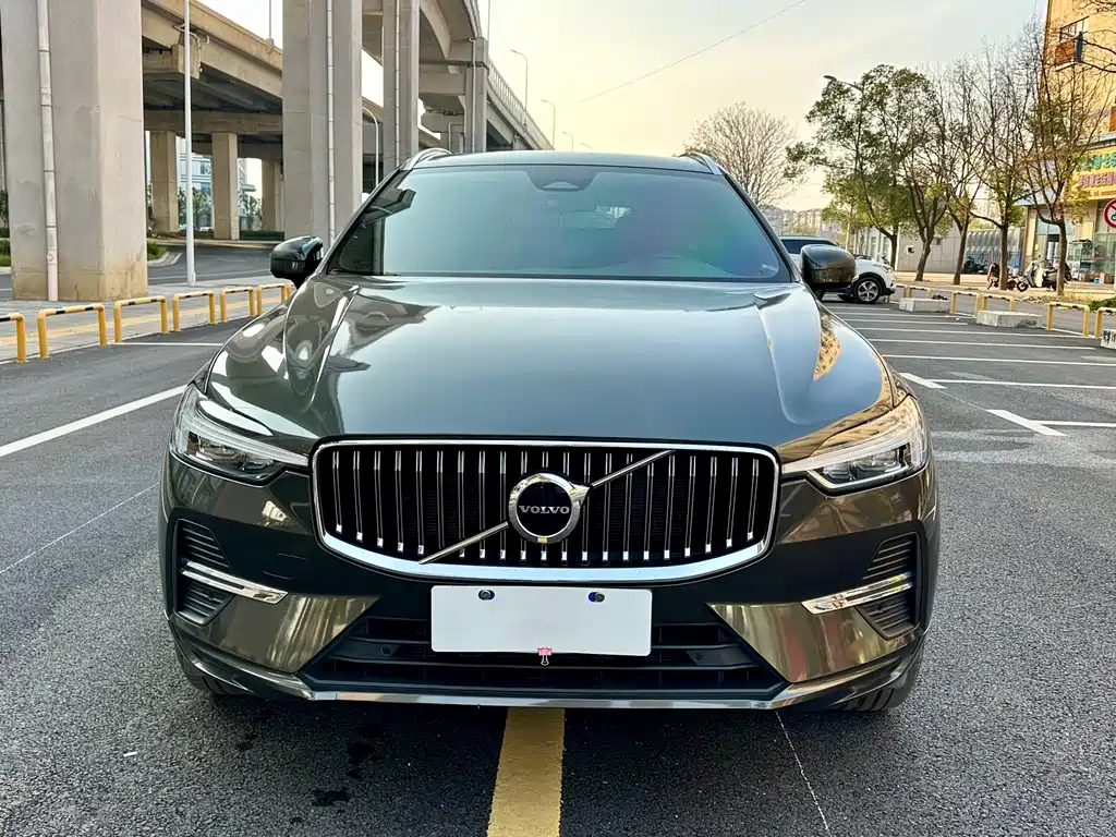 Volvo XC60 2022