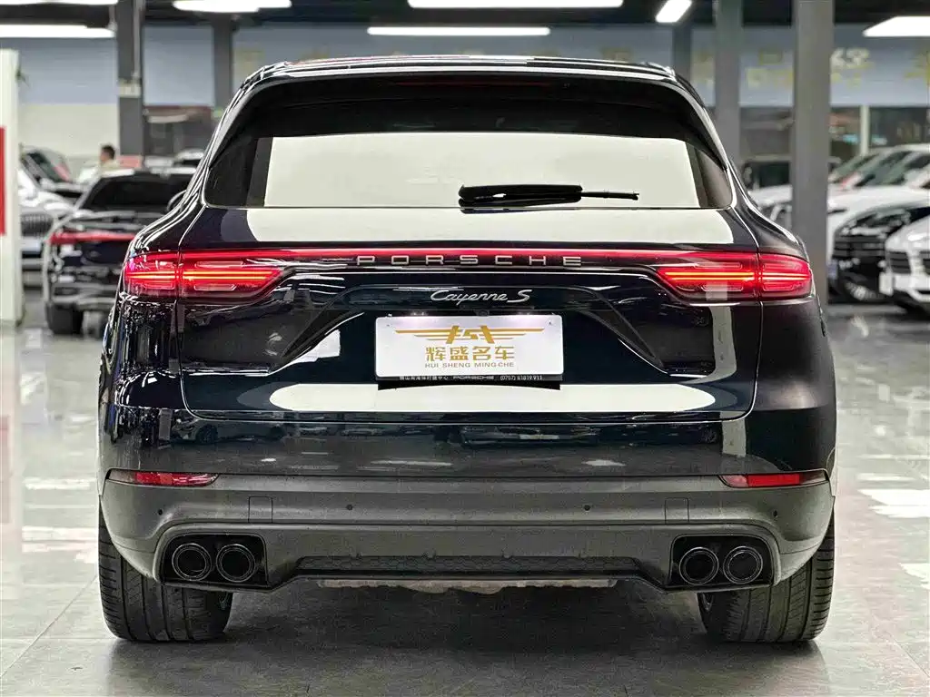 Porsche Cayenne 2023