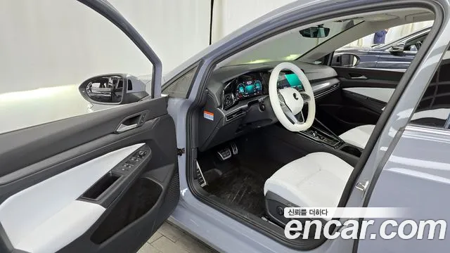 Volkswagen Golf 2023