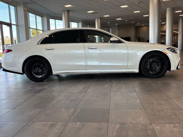 Mercedes-Benz S-Класс 2023