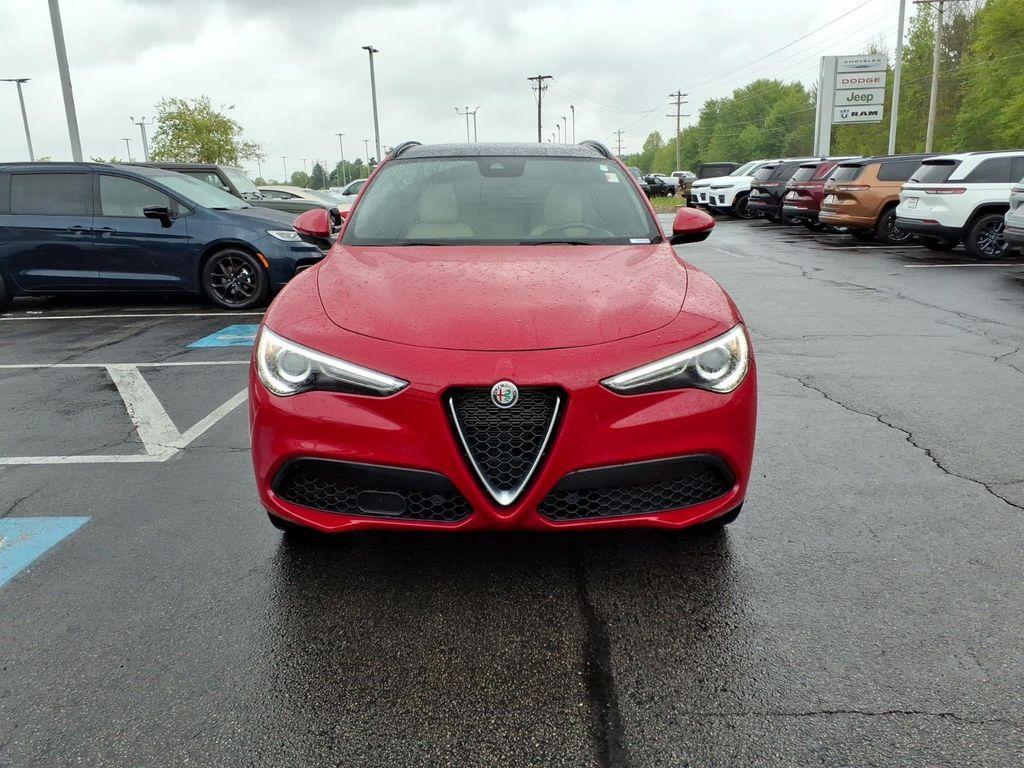 Alfa Romeo Stelvio 2023