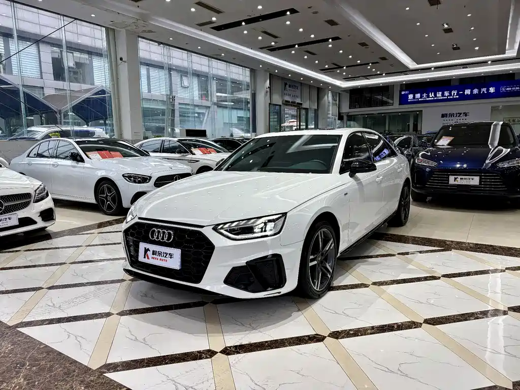 Audi A4 2022