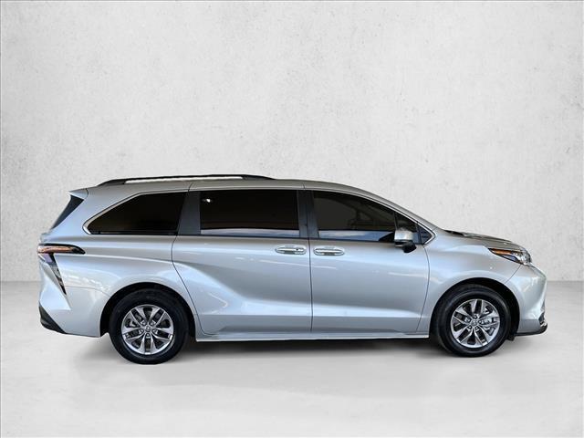 Toyota Sienna 2024