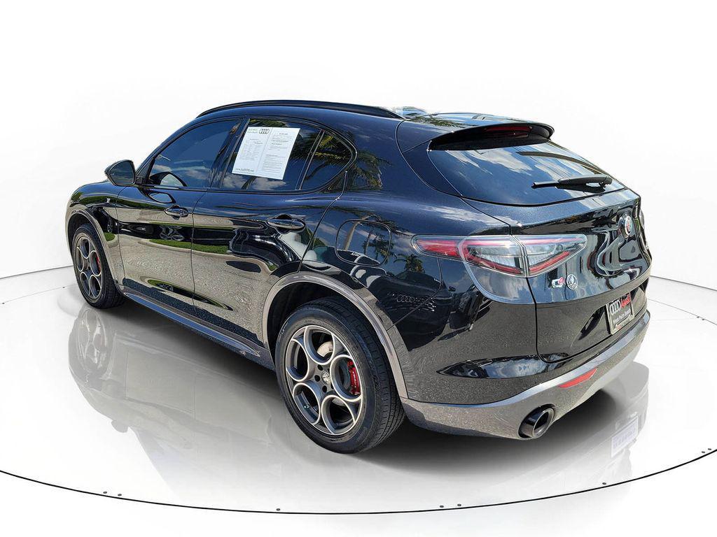Alfa Romeo Stelvio 2024