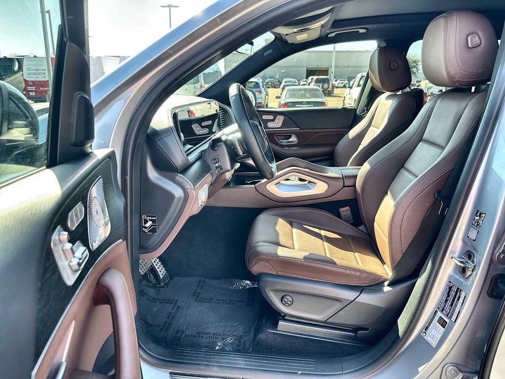 Mercedes-Benz GLS 450 2025