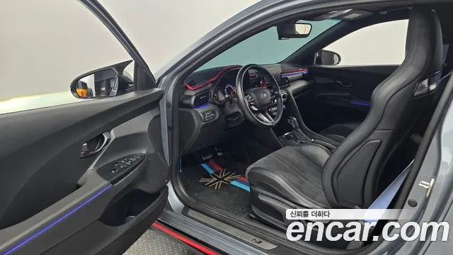 Hyundai Veloster 2020