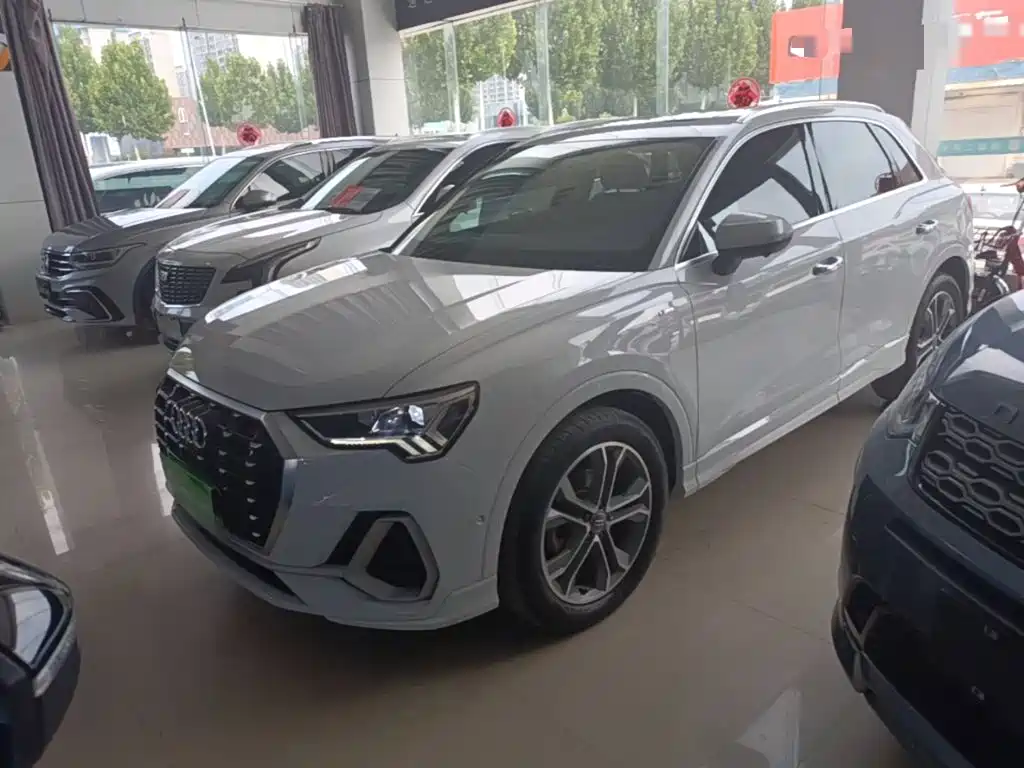 Audi Q3 2021