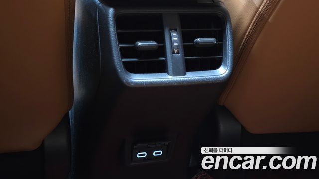 Lexus UX 2021