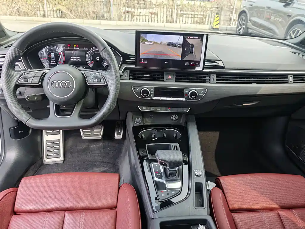 Audi A4 2023